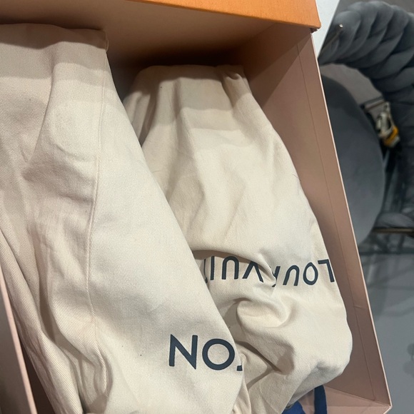 Louis Vuitton women’s run a way sneakers - Picture 6 of 6